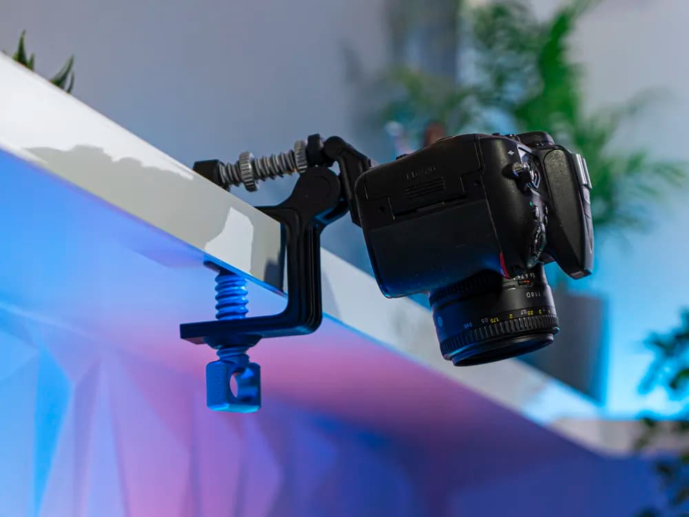 Desk Vertical Camera Mount