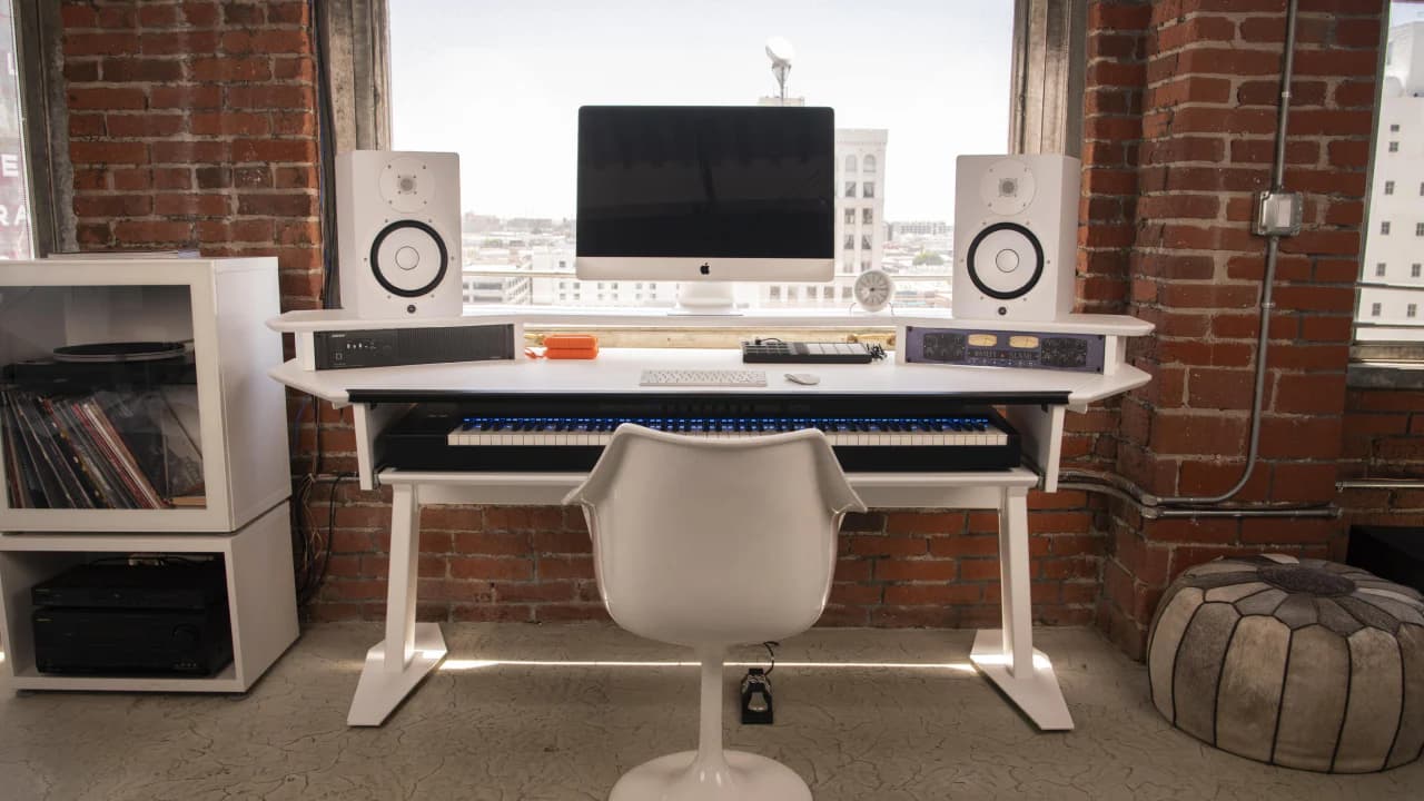 Oxford Studio Desk