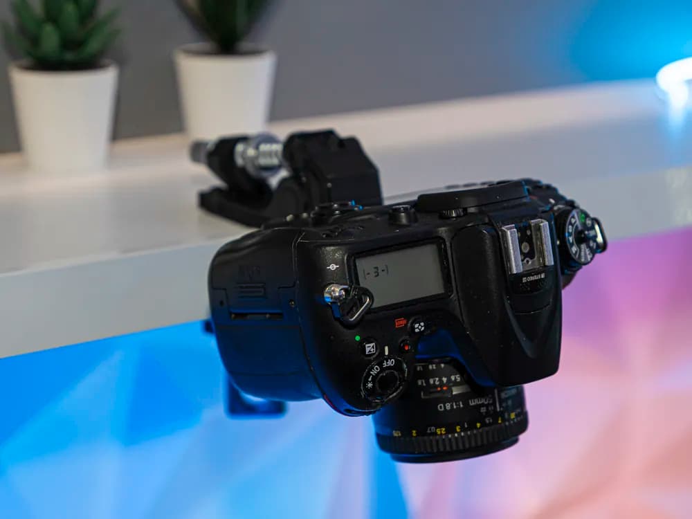Desk Vertical Camera Mount