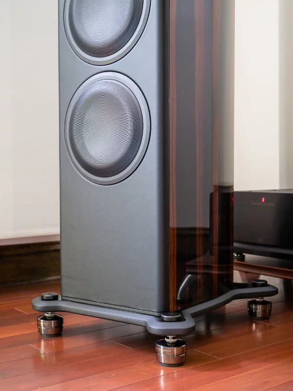 GAIA III Series Floor standing speaker isolation feet