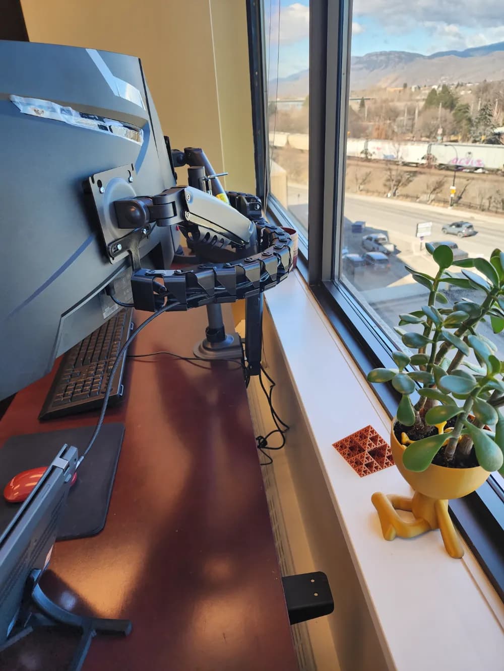 Drag chain Cable Organizer For Monitor Risers