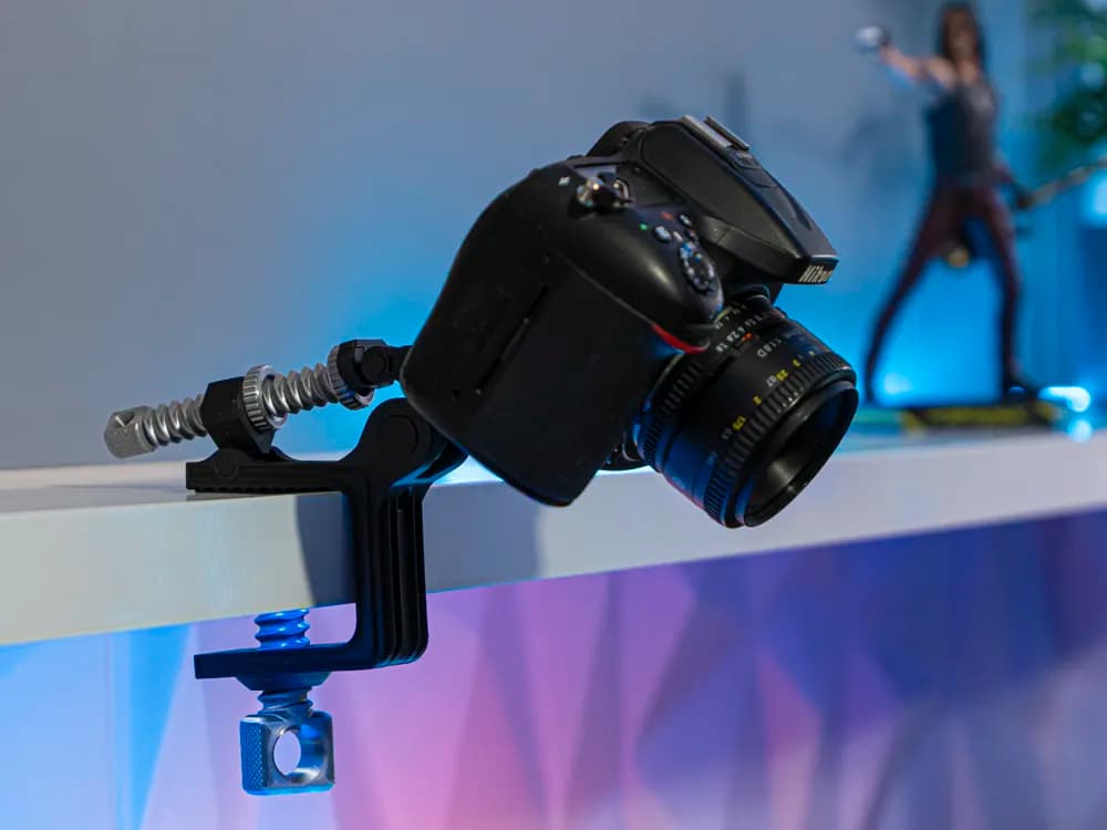 Desk Vertical Camera Mount