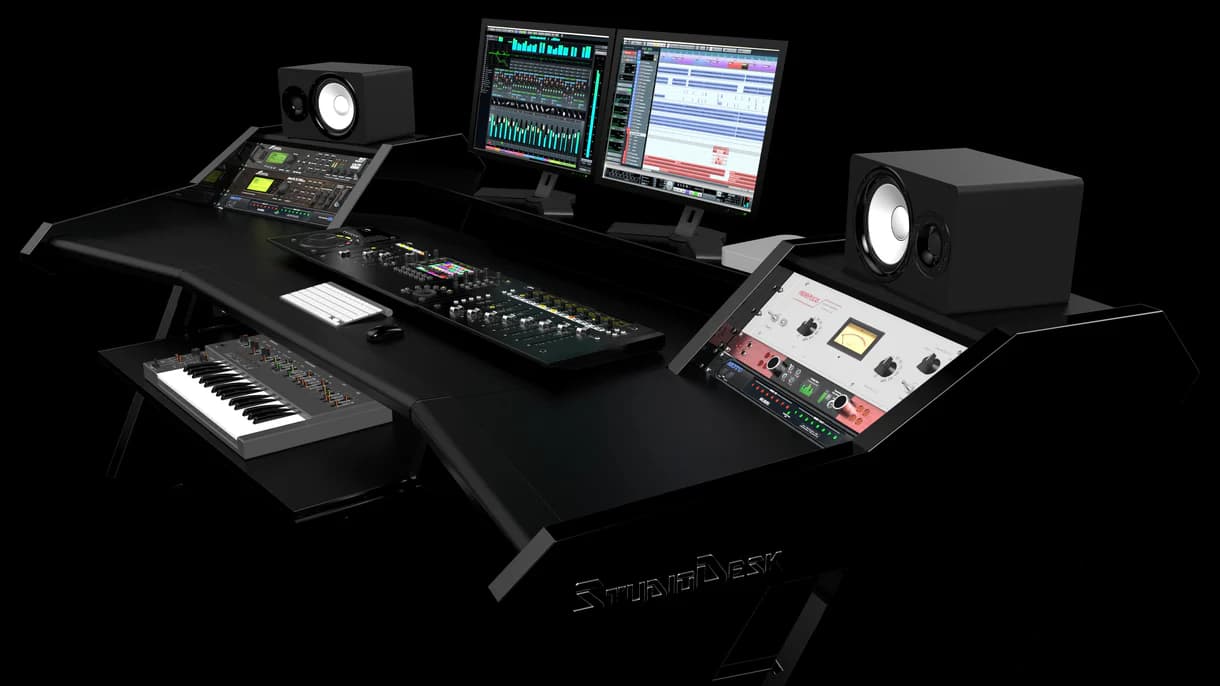 PRO LINE Classic Desk all Black and Keyboard pull out option