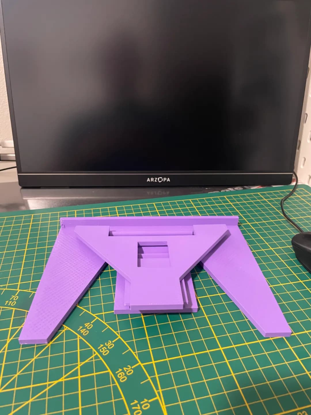 Portable monitor stand